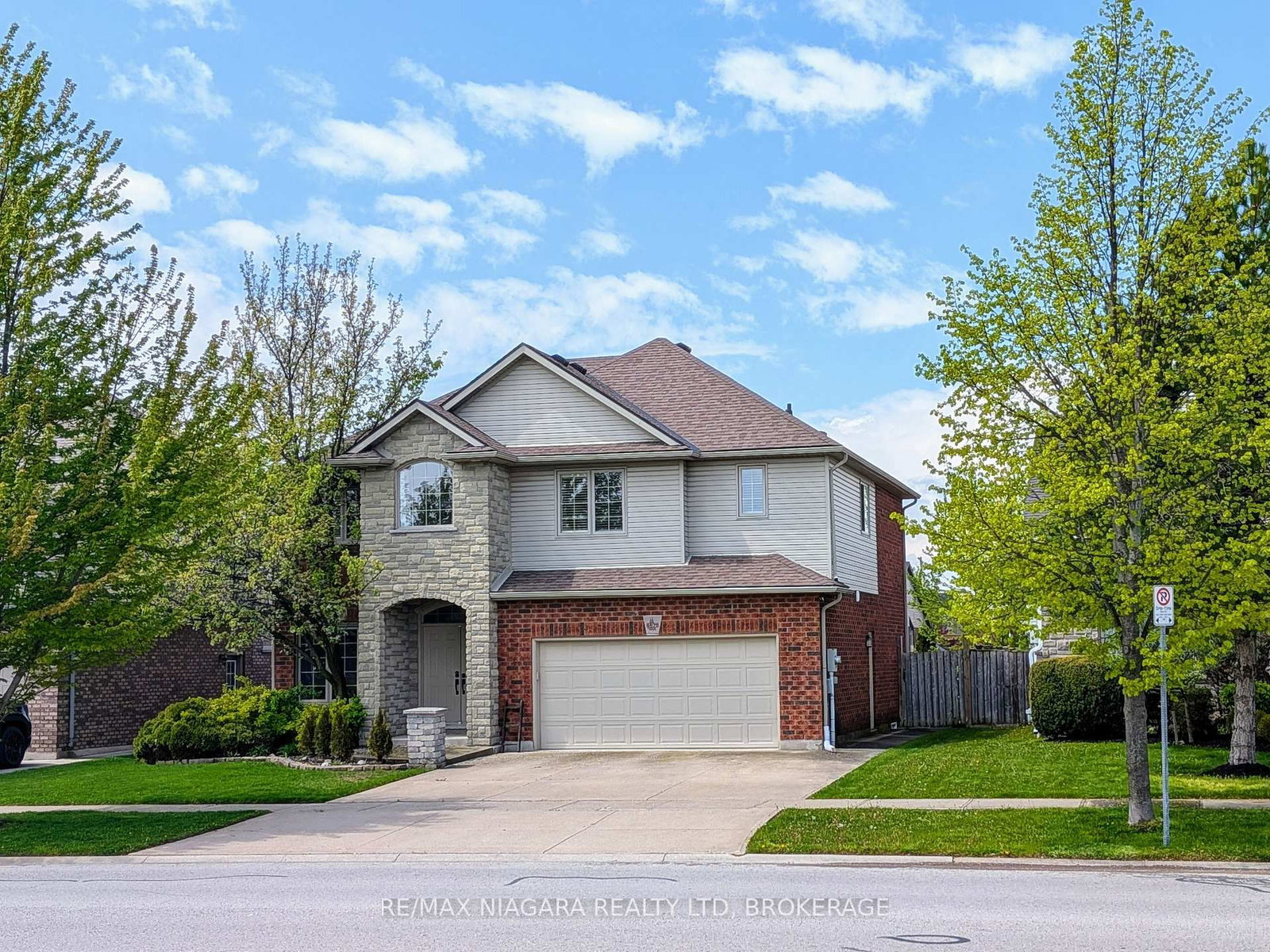 Detached House for sale at 6875 Parkside Road, Niagara Falls, Ontario, L2H 3N1 - Forestview - MLS: X13140040