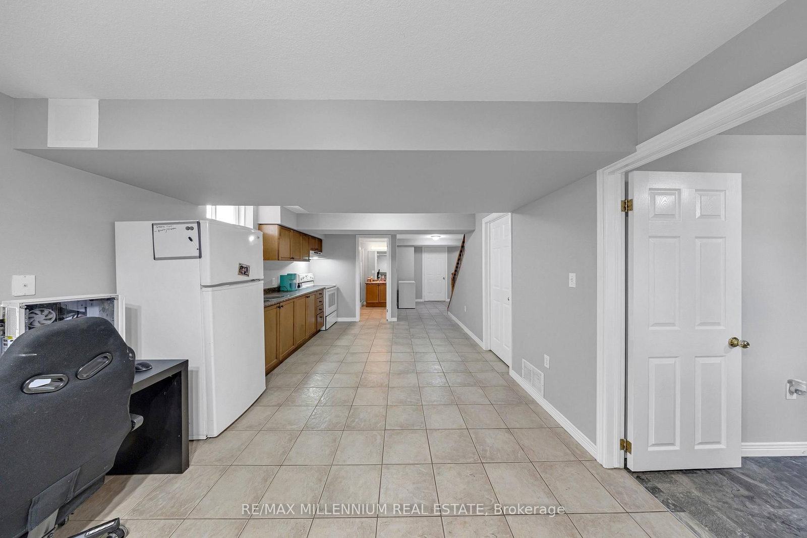 8 Bates Avenue - Photo 33