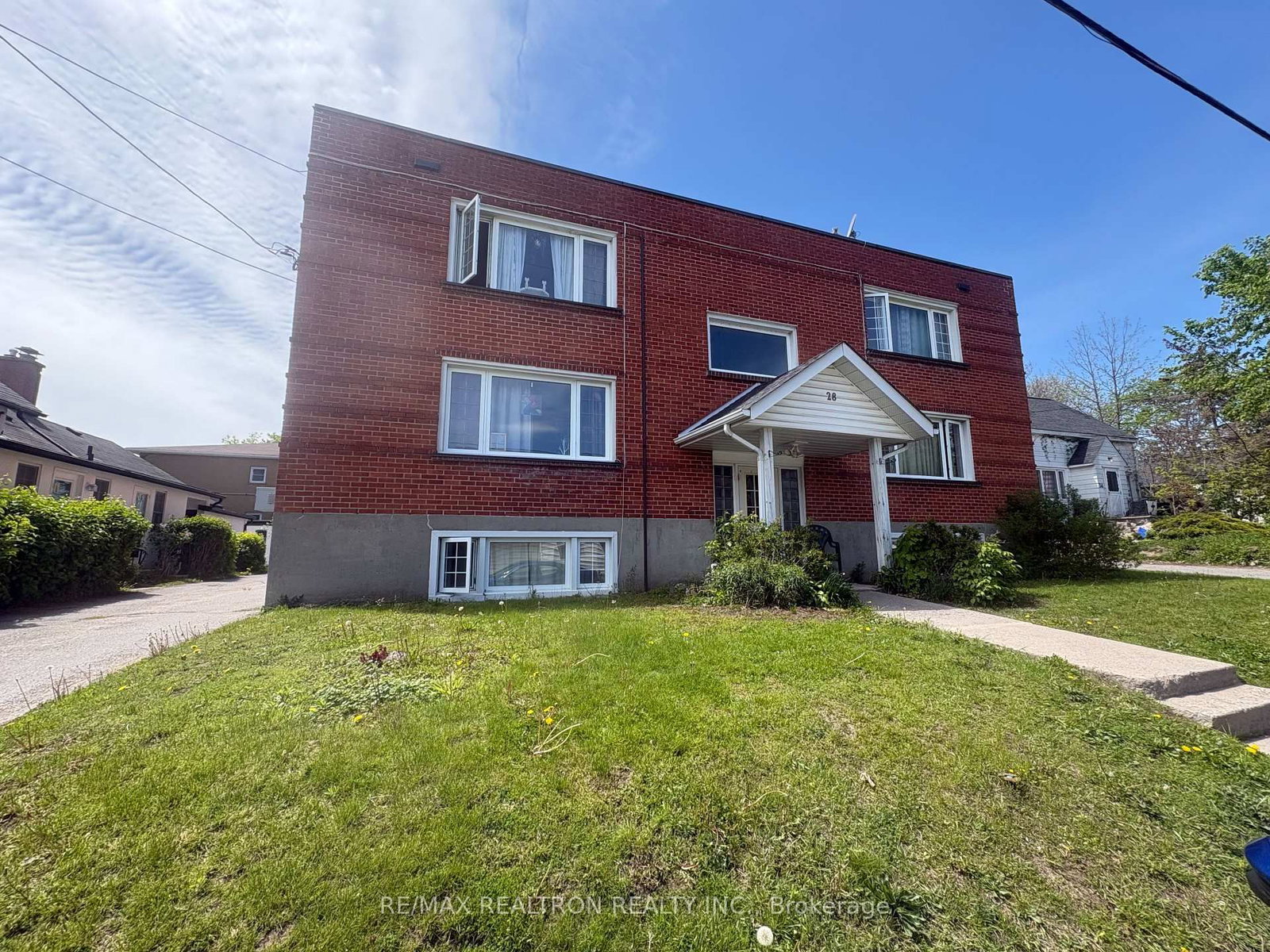 28 Mccoll Street • Quinte West, ON photo 2