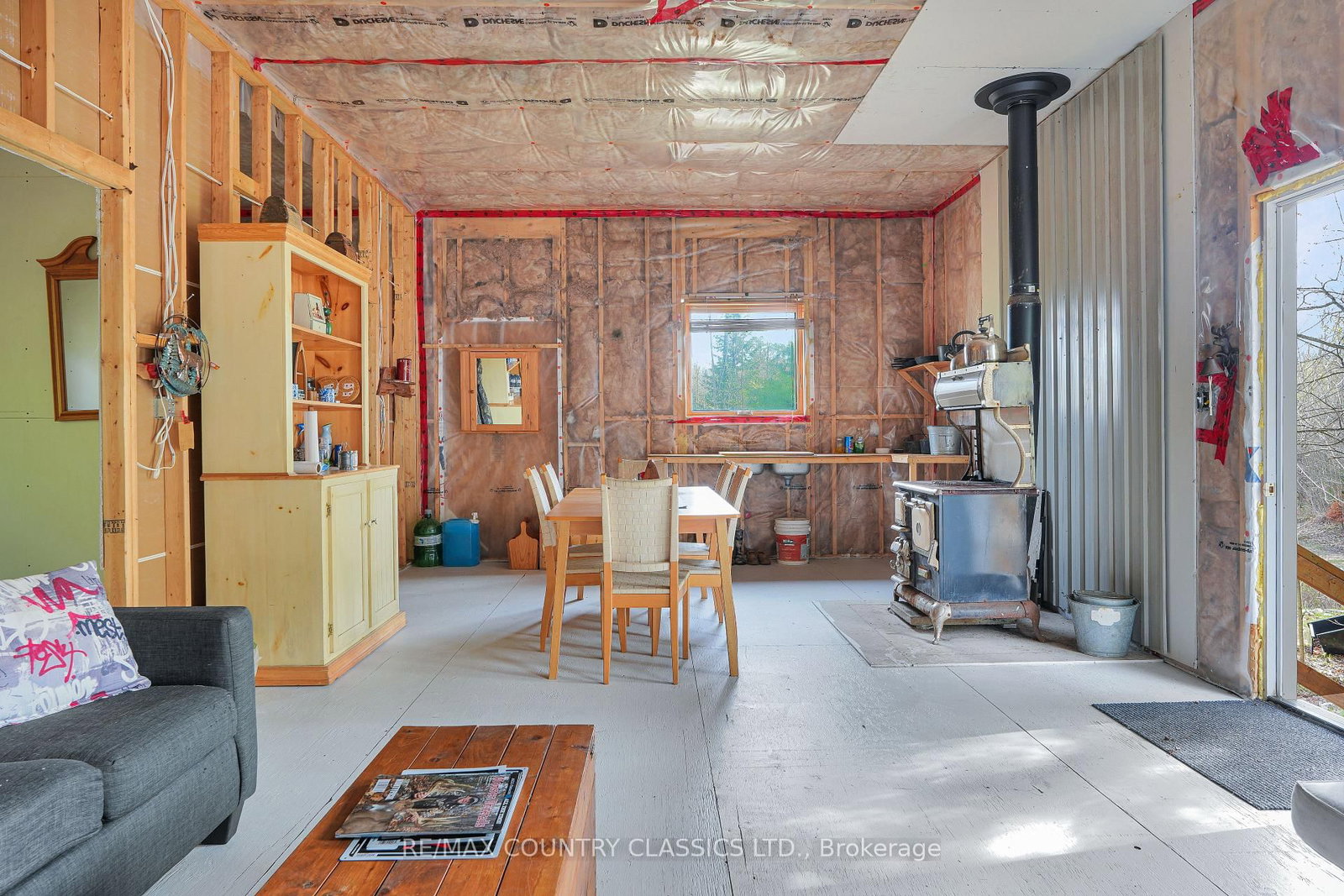 1374 Havensford Drive • Highlands East, ON photo 8