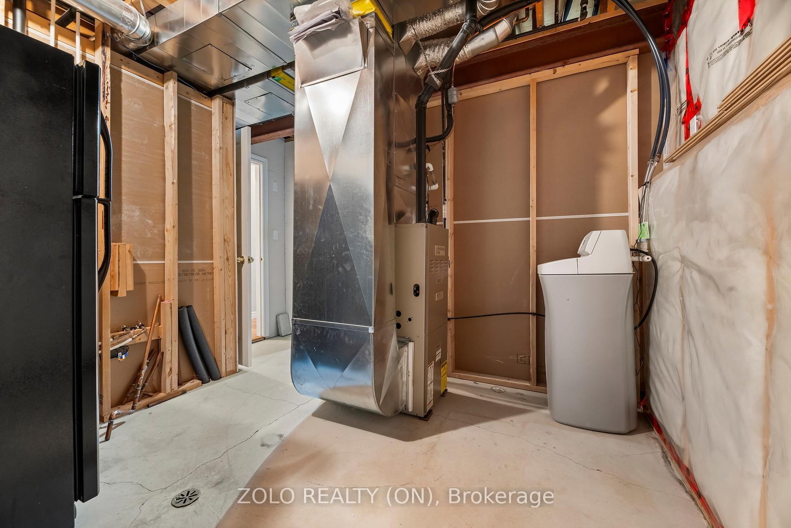 80 Gavey Street • Belleville, ON photo 40