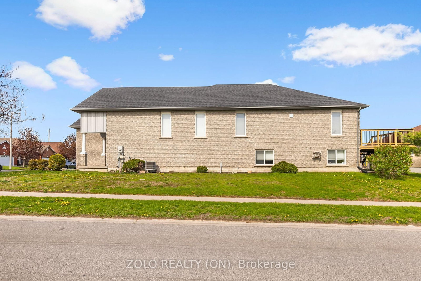 80 Gavey Street • Belleville, ON photo 5