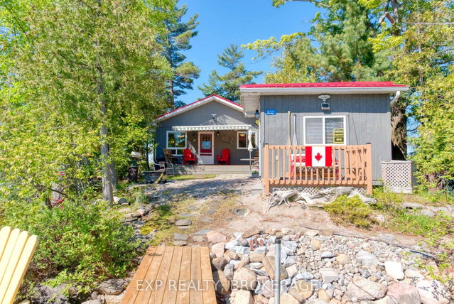 832 Sharbot Lake