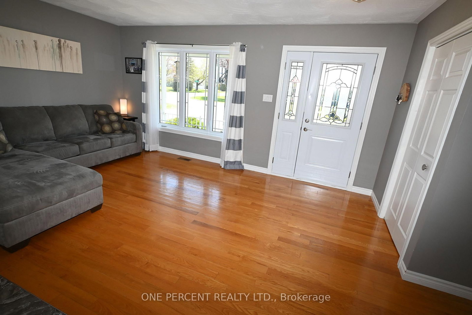 2010 Rue Du Parc Street W • Alfred and Plantagenet, ON photo 7