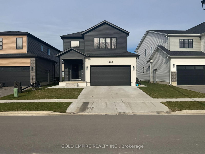 home for lease on Lower-1462 Twilite Boulevard