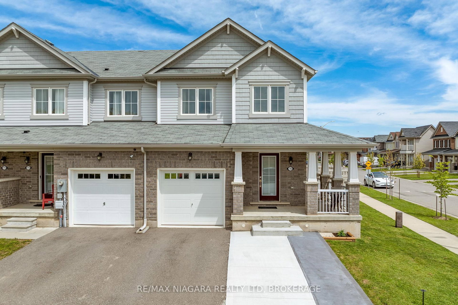 7782 Dockweed Drive • Niagara Falls, ON photo 1