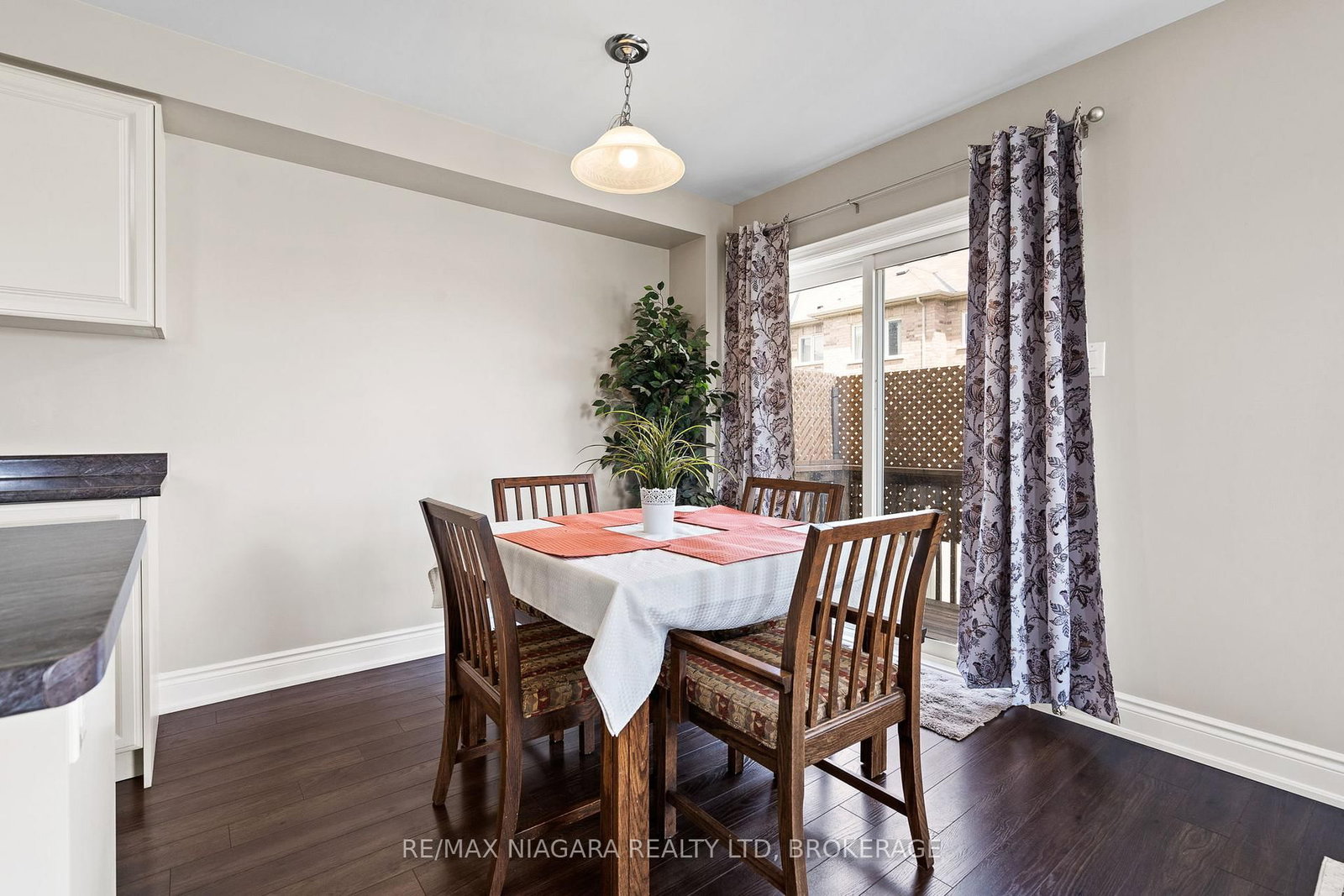 7782 Dockweed Drive • Niagara Falls, ON photo 16