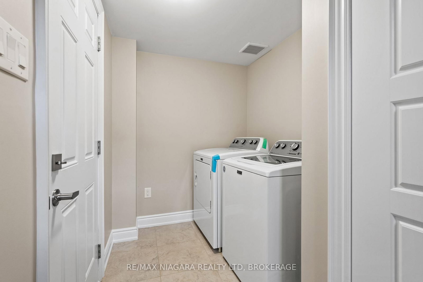 7782 Dockweed Drive • Niagara Falls, ON photo 18