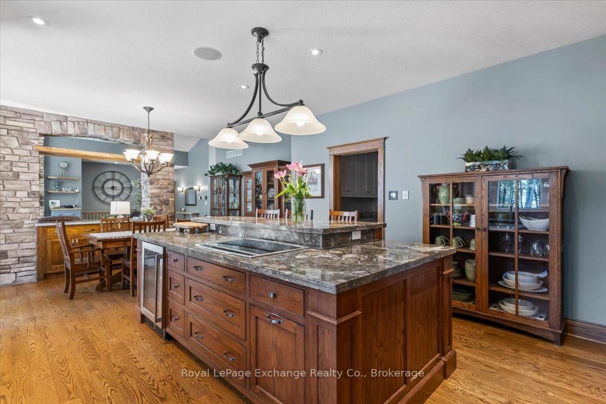 195 Birchwood Avenue • Kincardine, ON photo 12