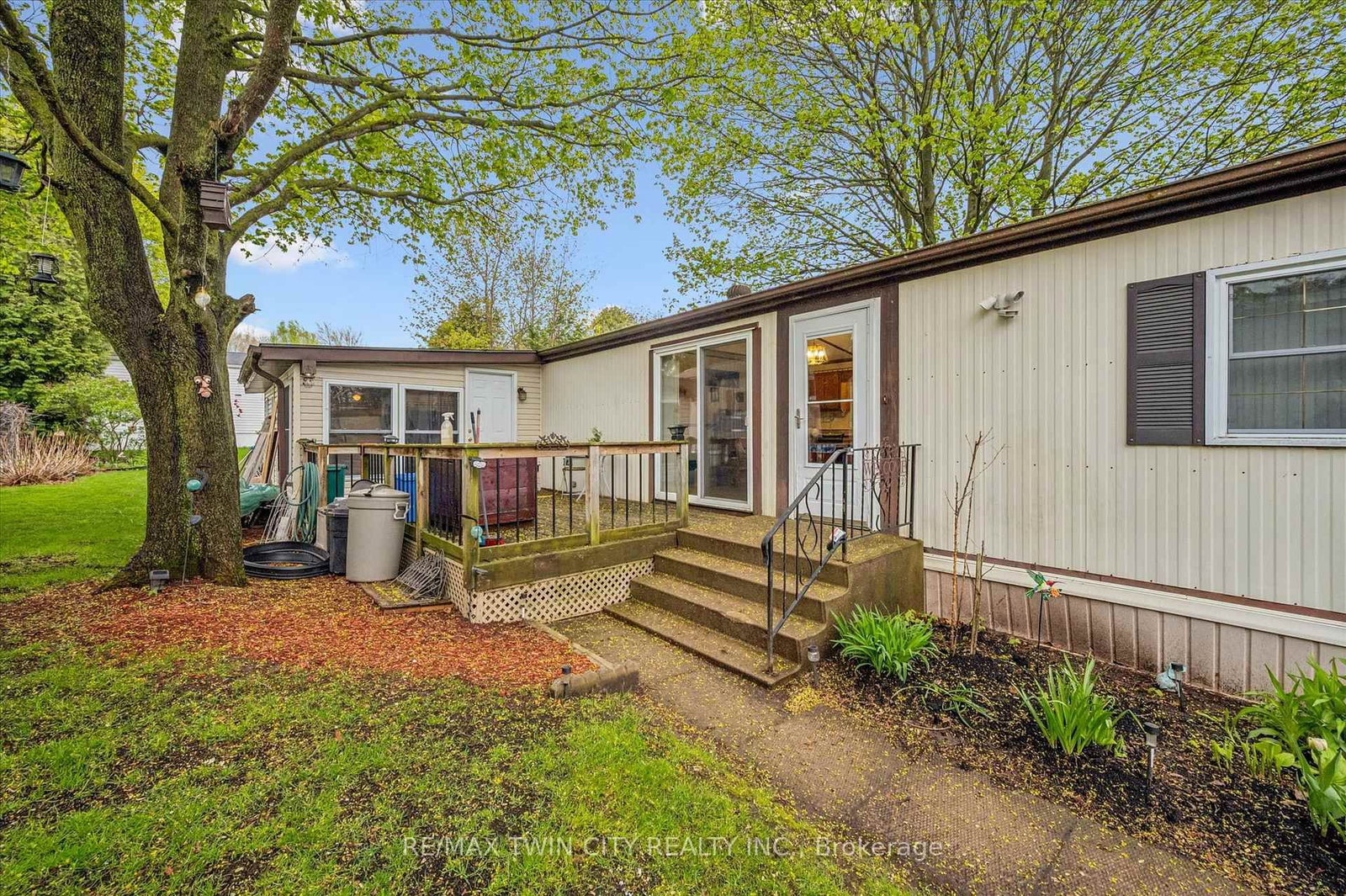 1294 8th Concession Road W • Hamilton, ON photo 4