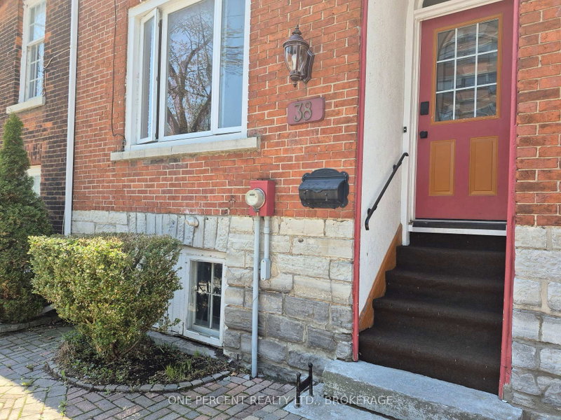 38 Lower Union Street