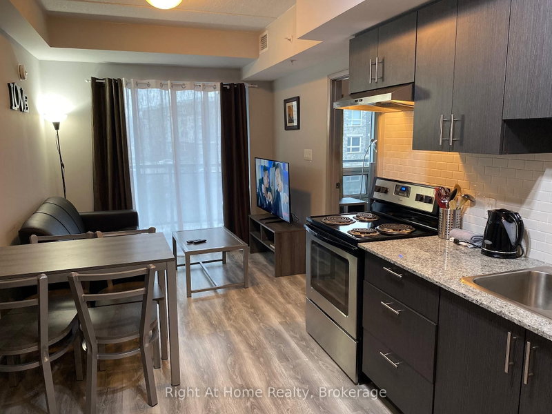 G310 - 275 LARCH Street