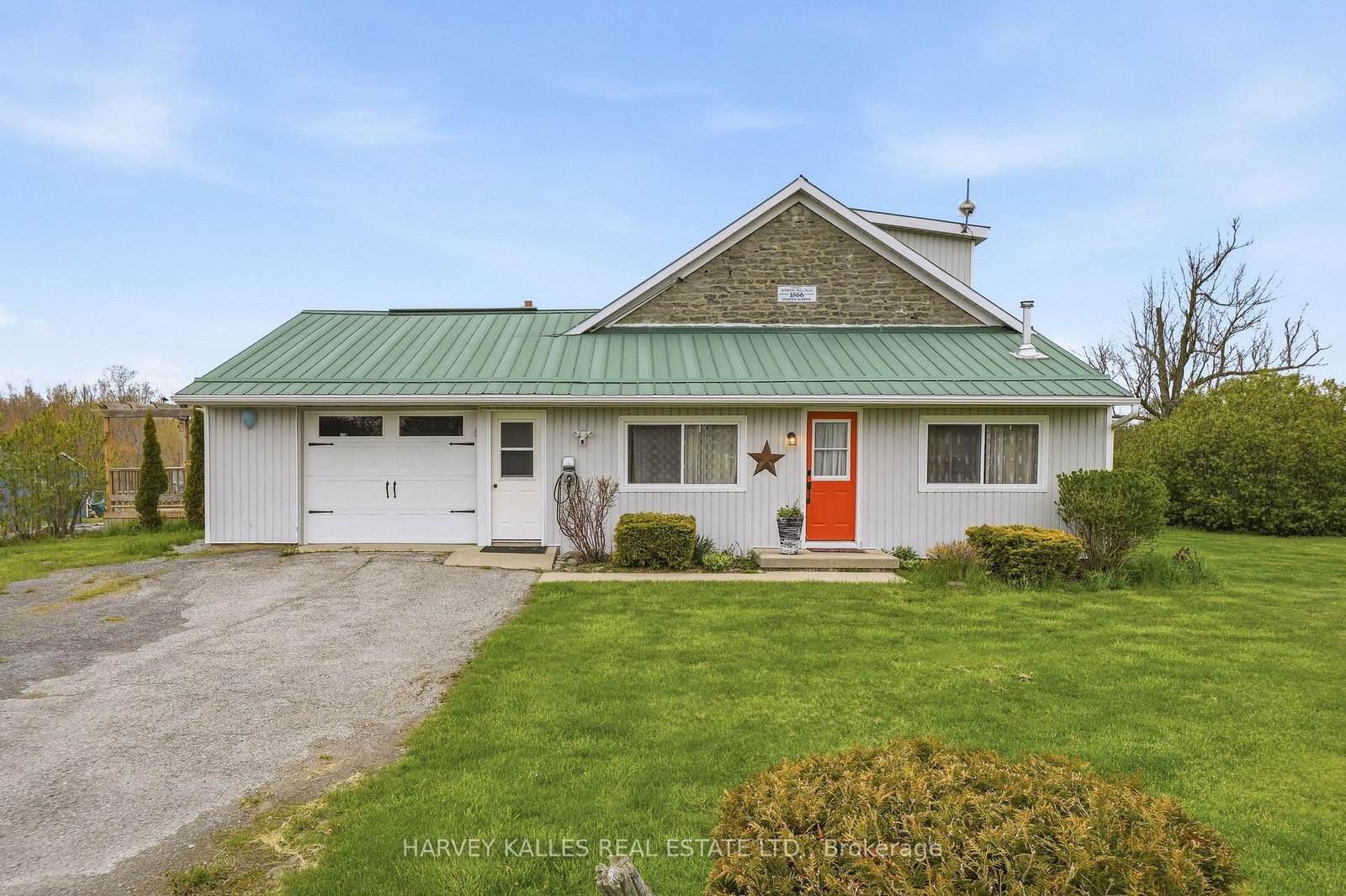 8 School House Road • Prince Edward County, ON photo 1