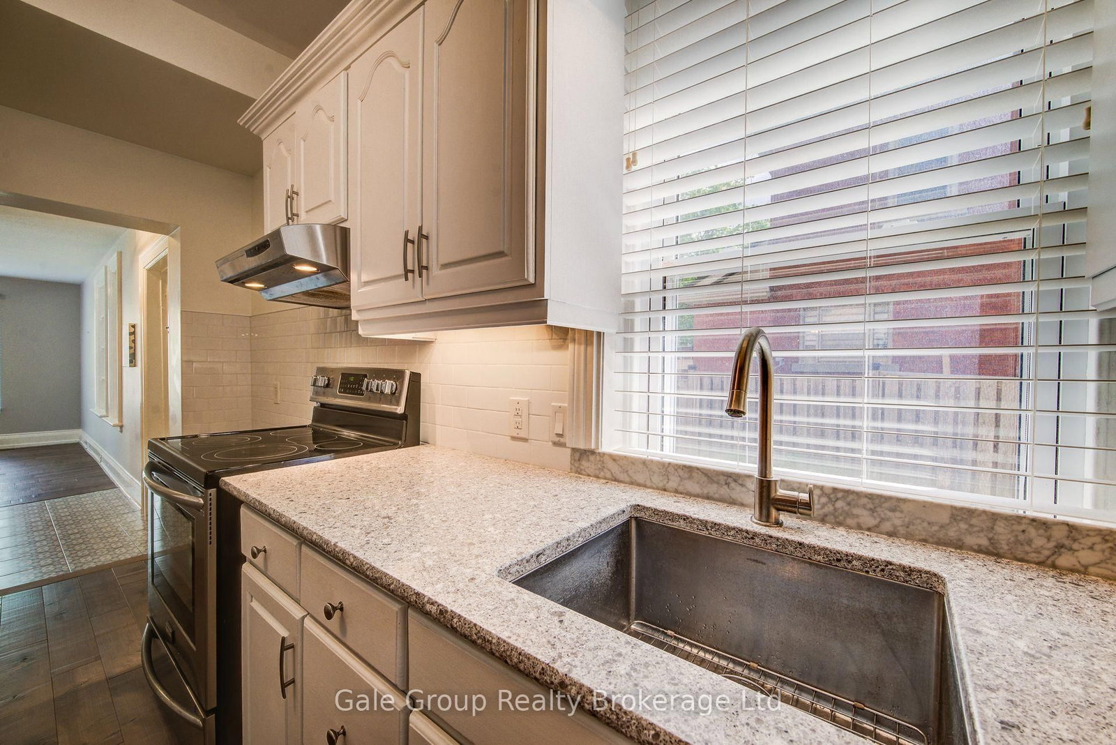 383 Ingersoll Avenue • Woodstock, ON photo 15