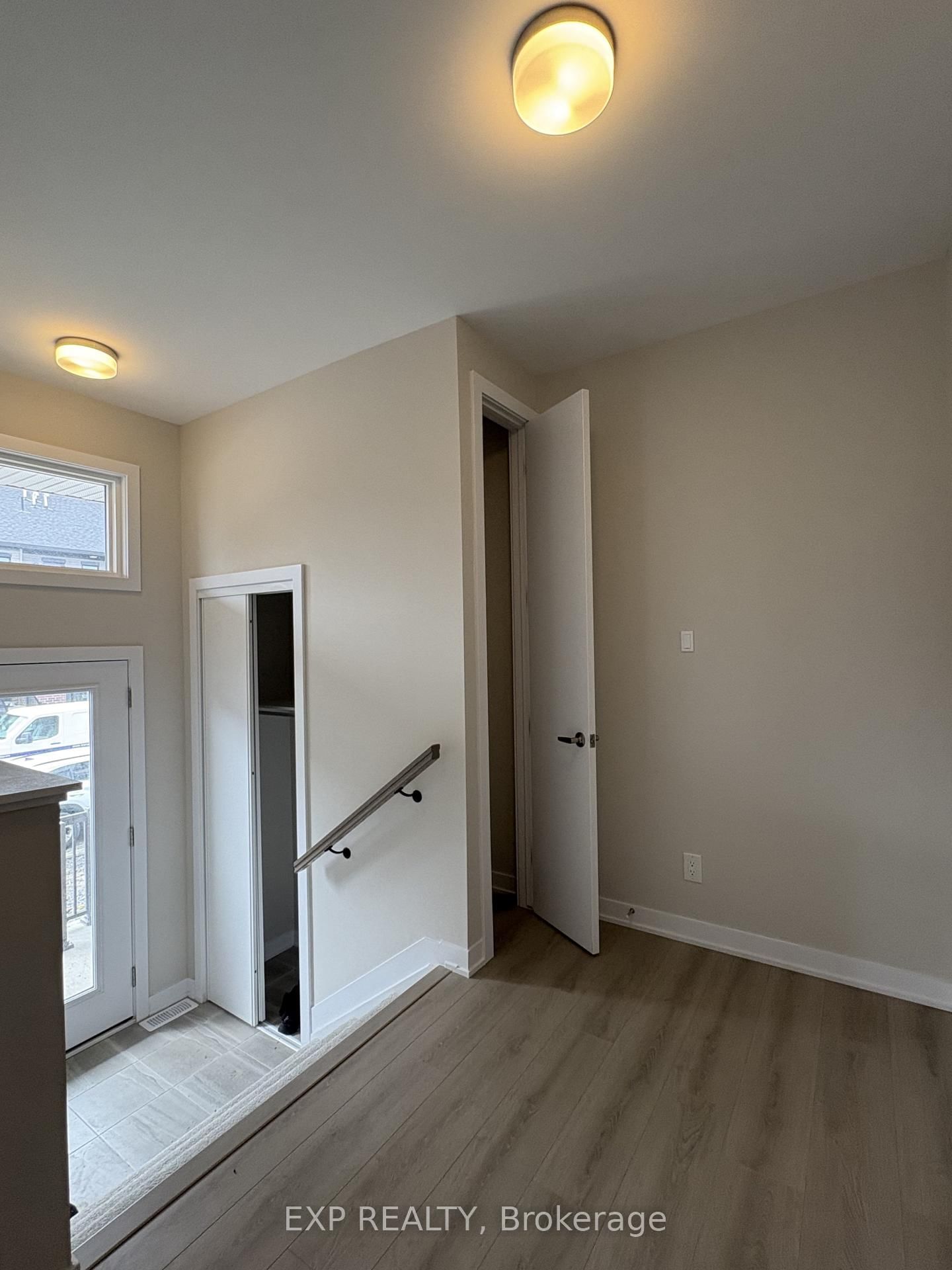 86 Ryan Reynolds Street - Photo 4