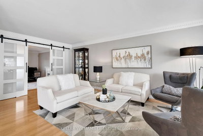 71 Blackthorne Crescent — photo 6