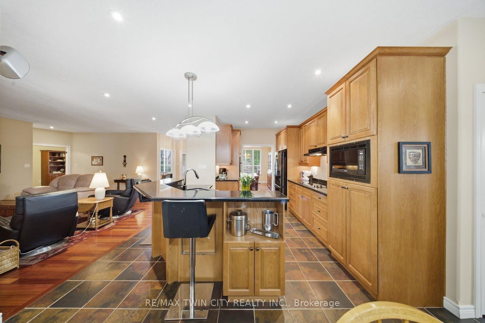 74 Franklin Street • Brantford, ON photo 14