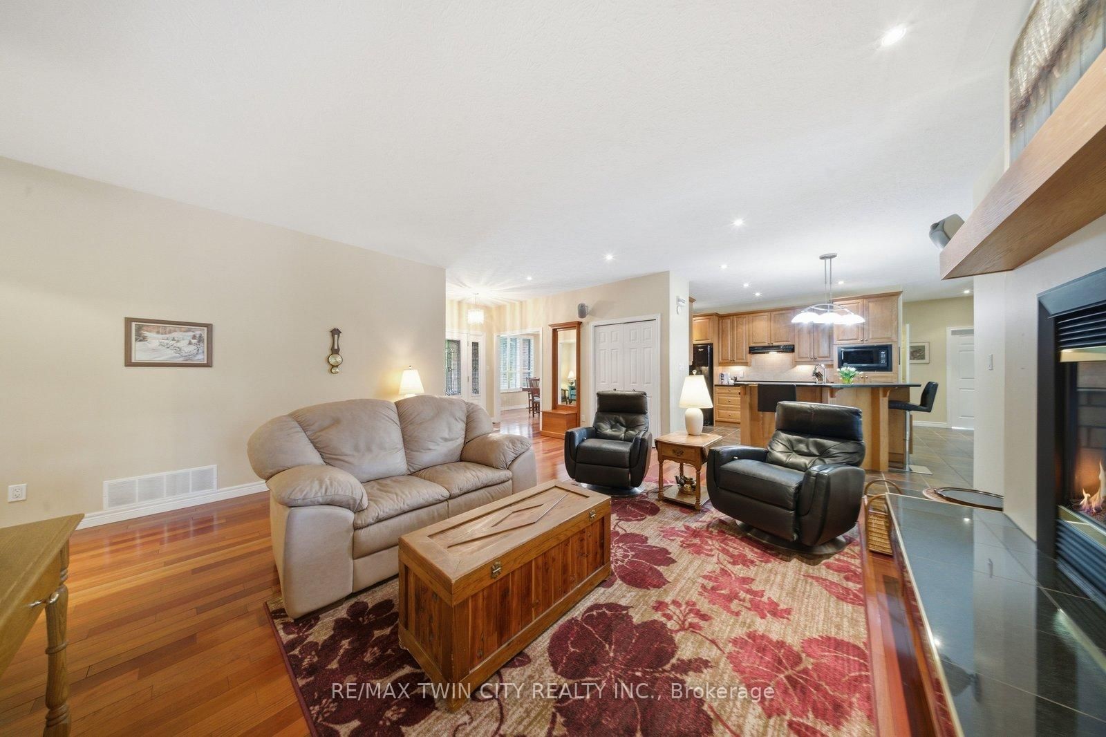 74 Franklin Street • Brantford, ON photo 18