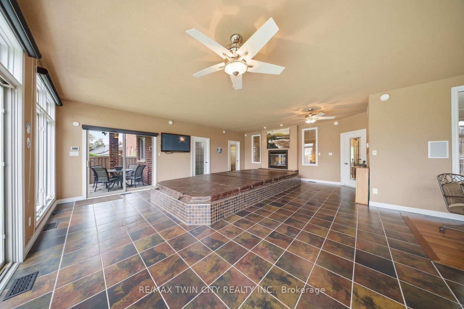 74 Franklin Street • Brantford, ON photo 27