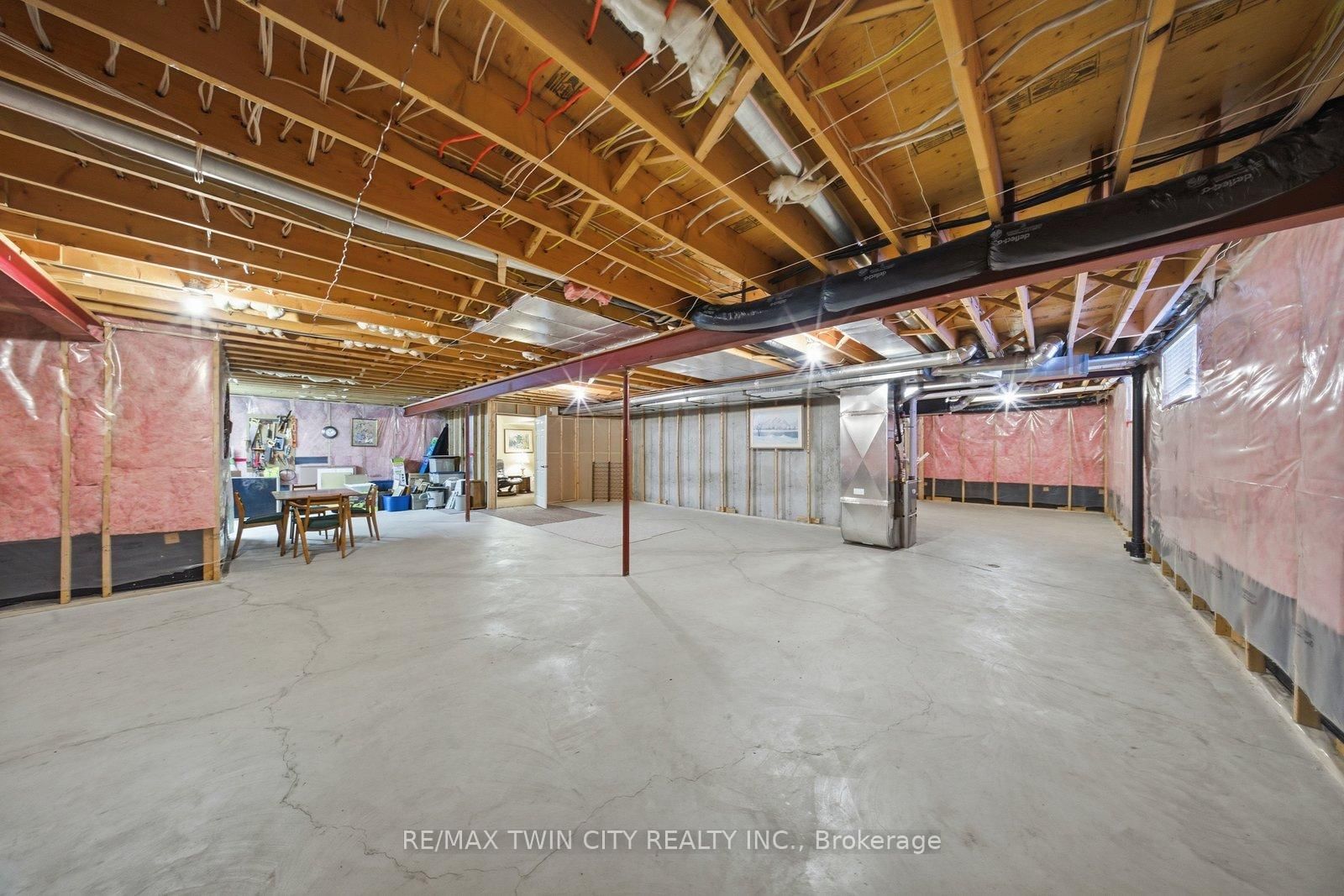 74 Franklin Street • Brantford, ON photo 34