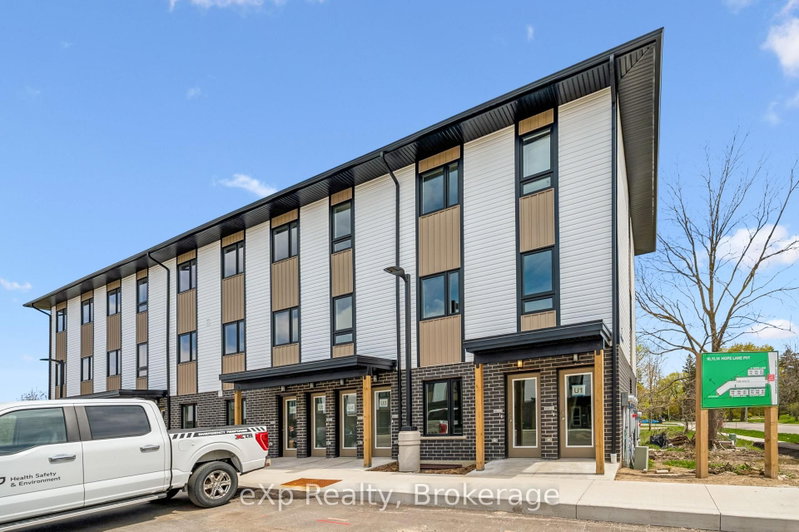 2 - 465 Garafraxa Street W