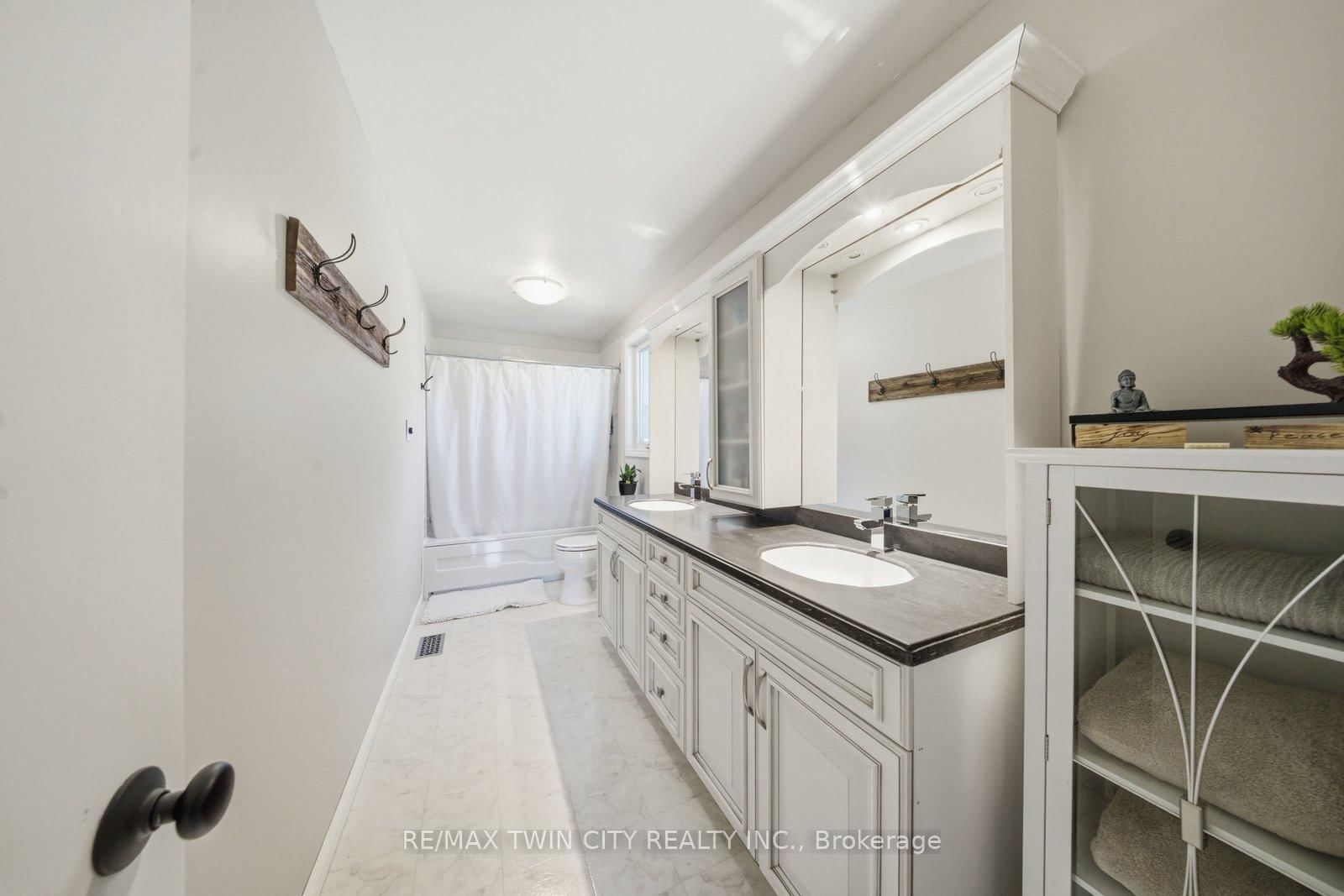25 Hammond Road • Brant, ON photo 17