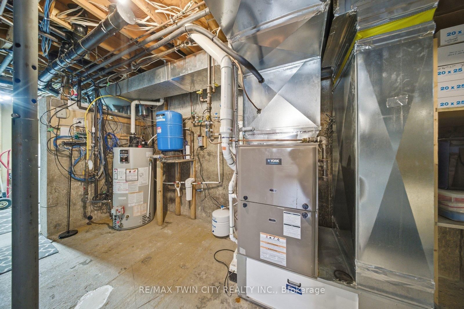 25 Hammond Road • Brant, ON photo 39