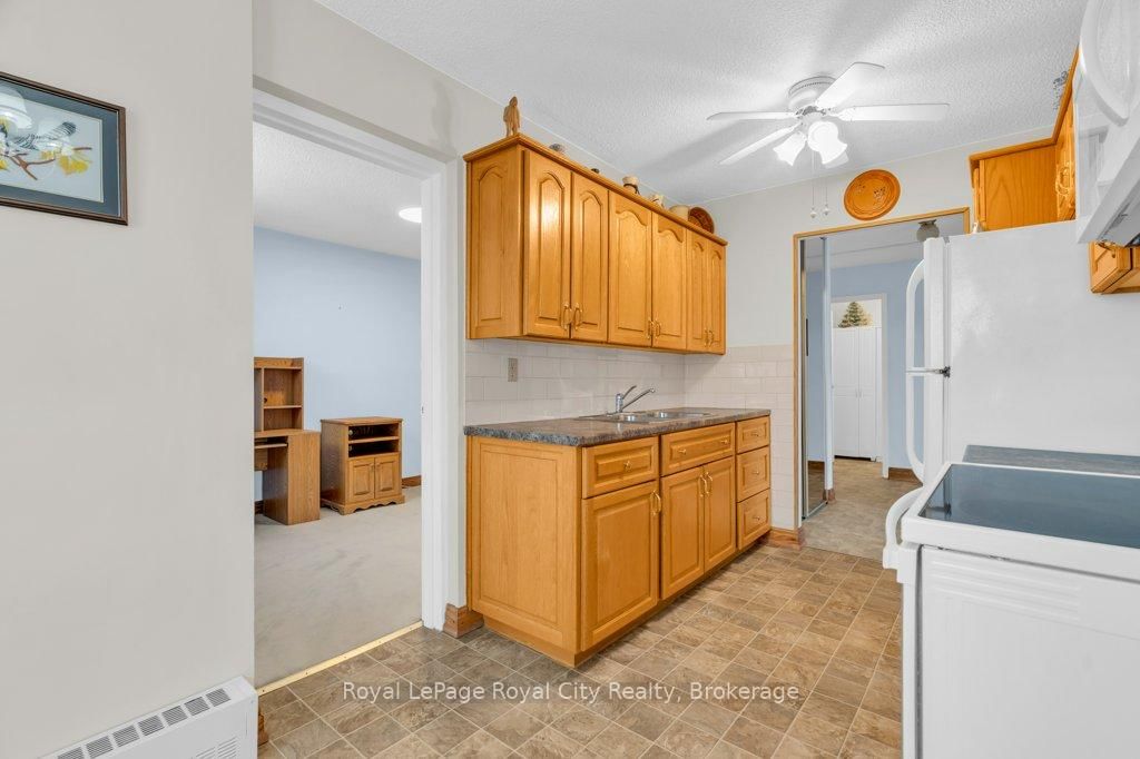19 Woodlawn Road E • #614 • Guelph, ON photo 13