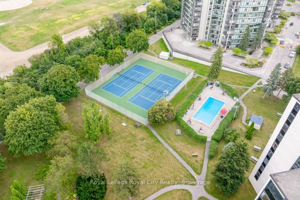 19 Woodlawn Road E • #614 • Guelph, ON photo 27