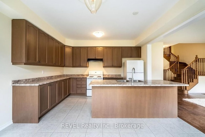 home for lease on 9 Beatty Avenue
