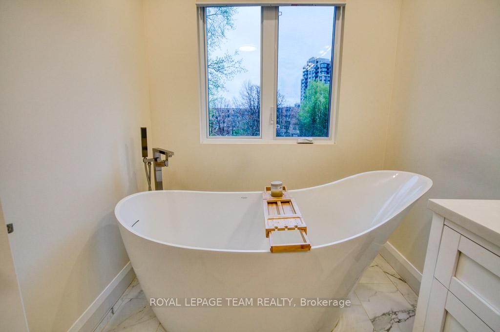 49 Aylen Avenue • Ottawa, ON photo 21