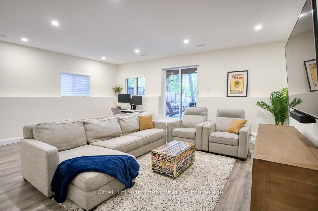 49 Aylen Avenue • Ottawa, ON photo 34
