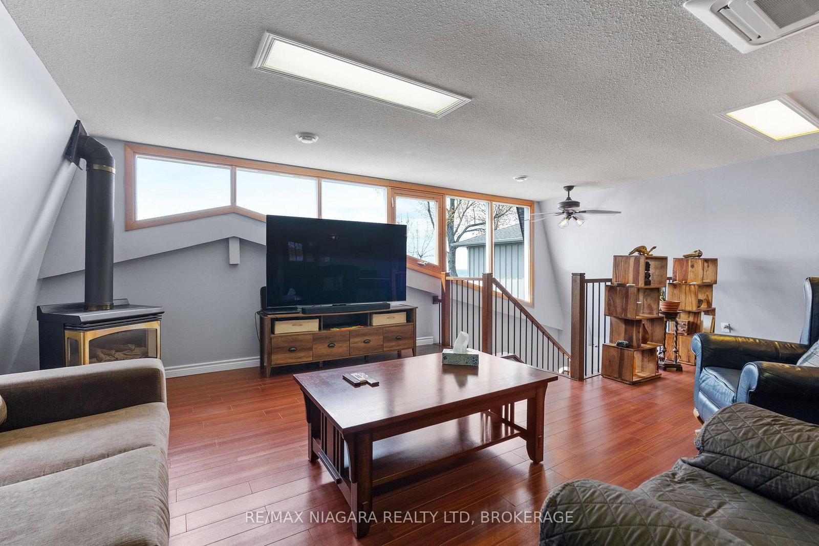 10825 W Lakeshore Road • Wainfleet, ON photo 14