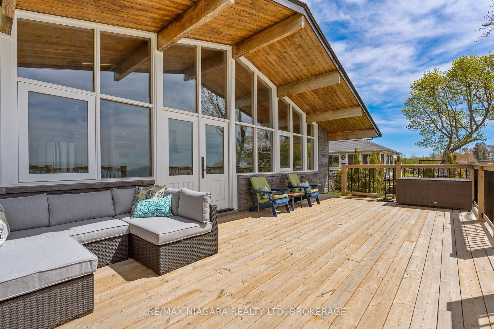 10825 W Lakeshore Road • Wainfleet, ON photo 22