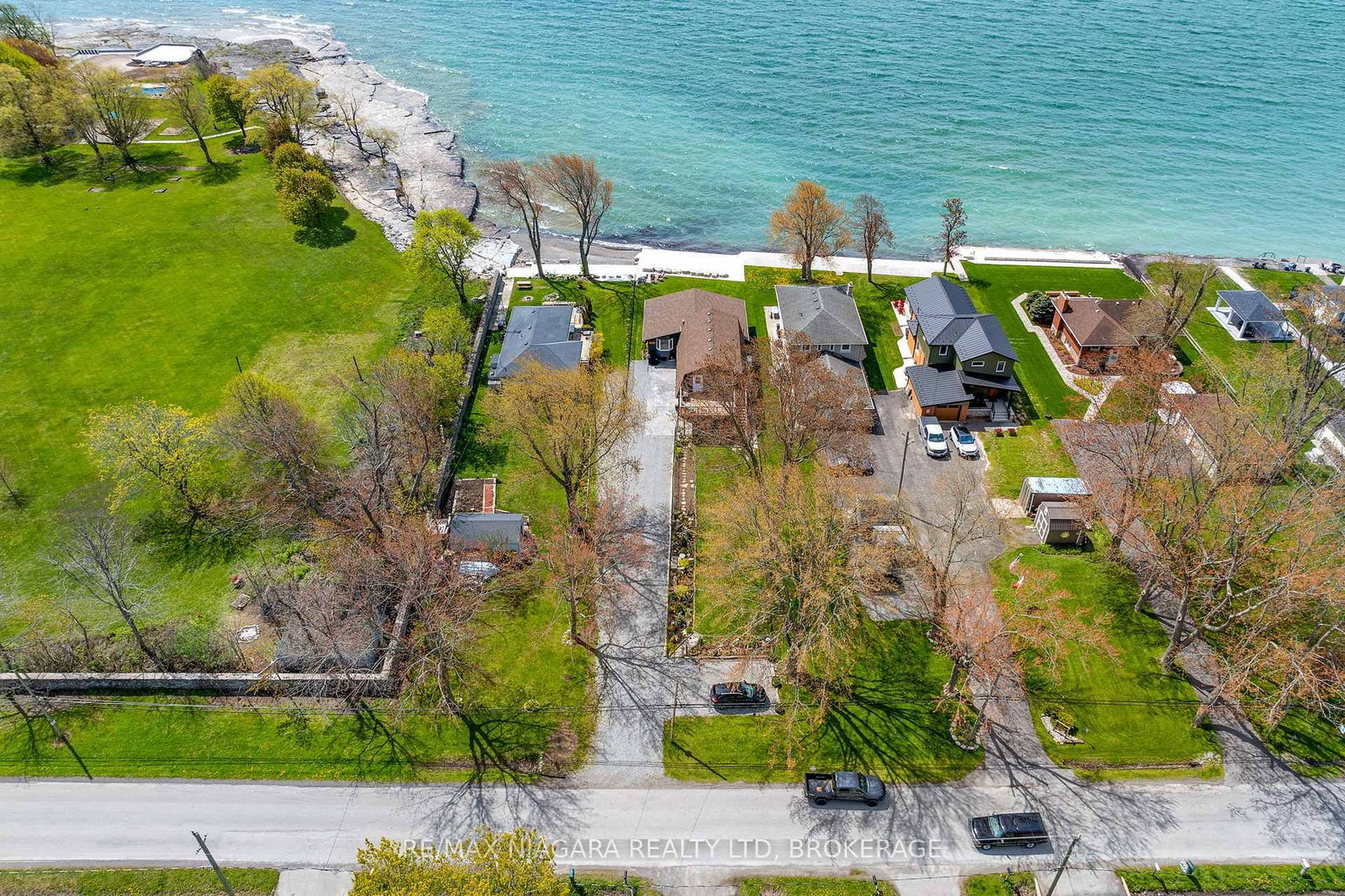 10825 W Lakeshore Road • Wainfleet, ON photo 30