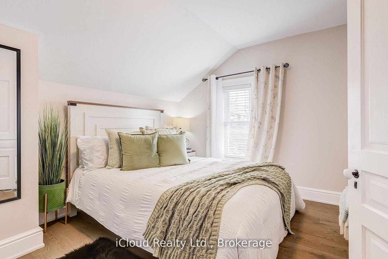 17 Oxford Street • Cambridge, ON photo 15
