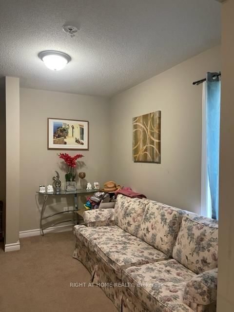 258 Leather Leaf Terrace