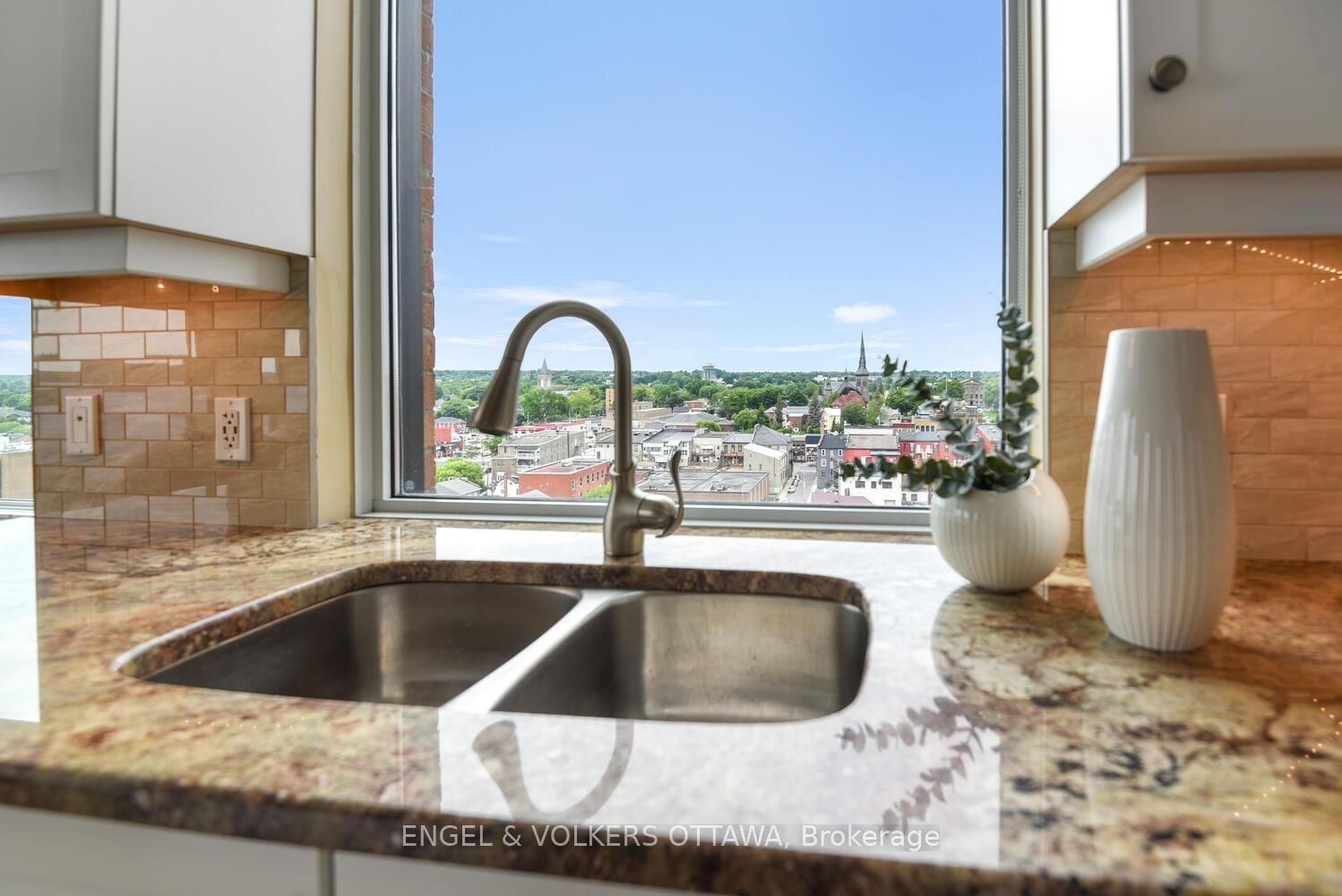 15 St Andrew Street • #1504 • Brockville, ON photo 25