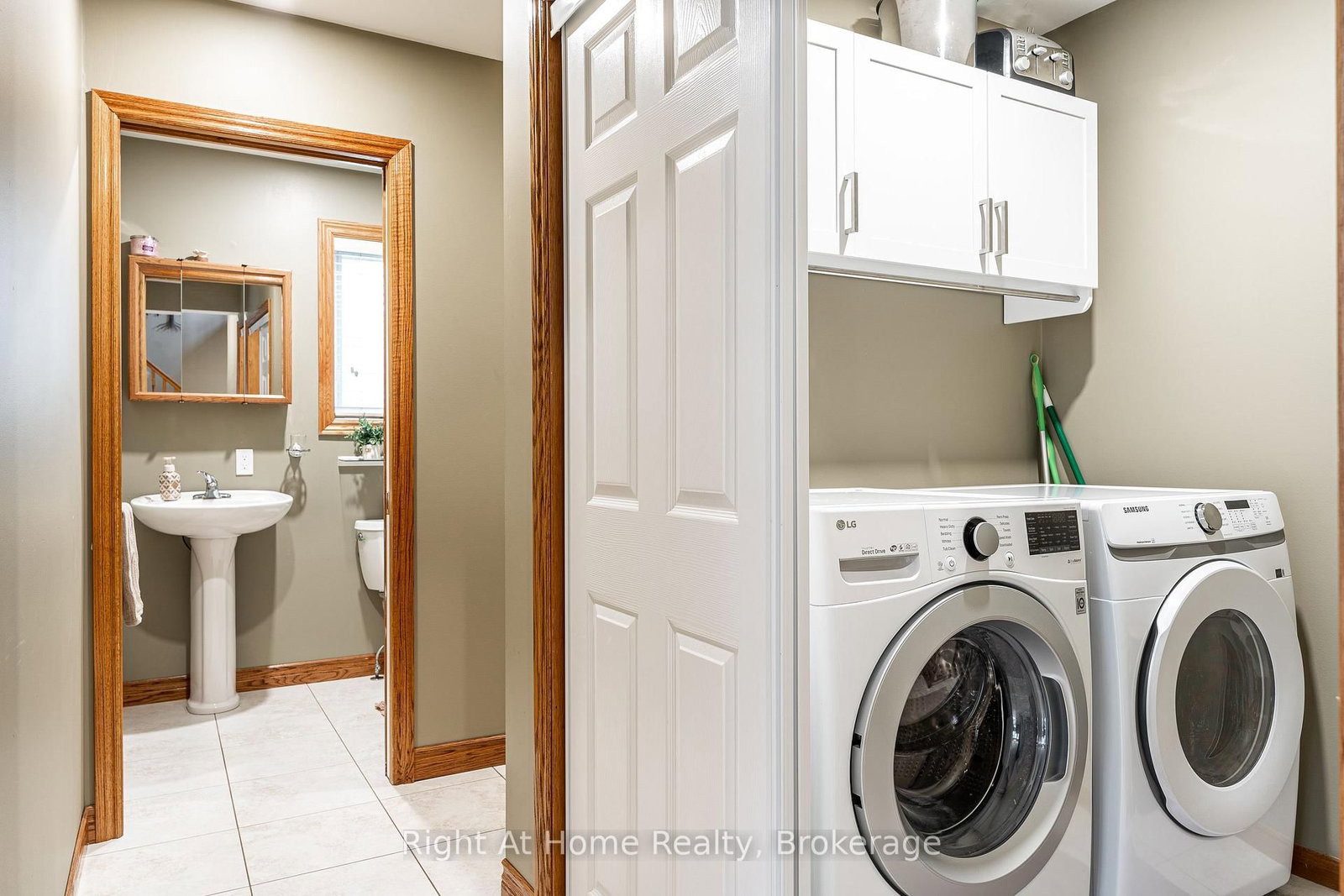 27 Kay Street • Stratford, ON photo 25