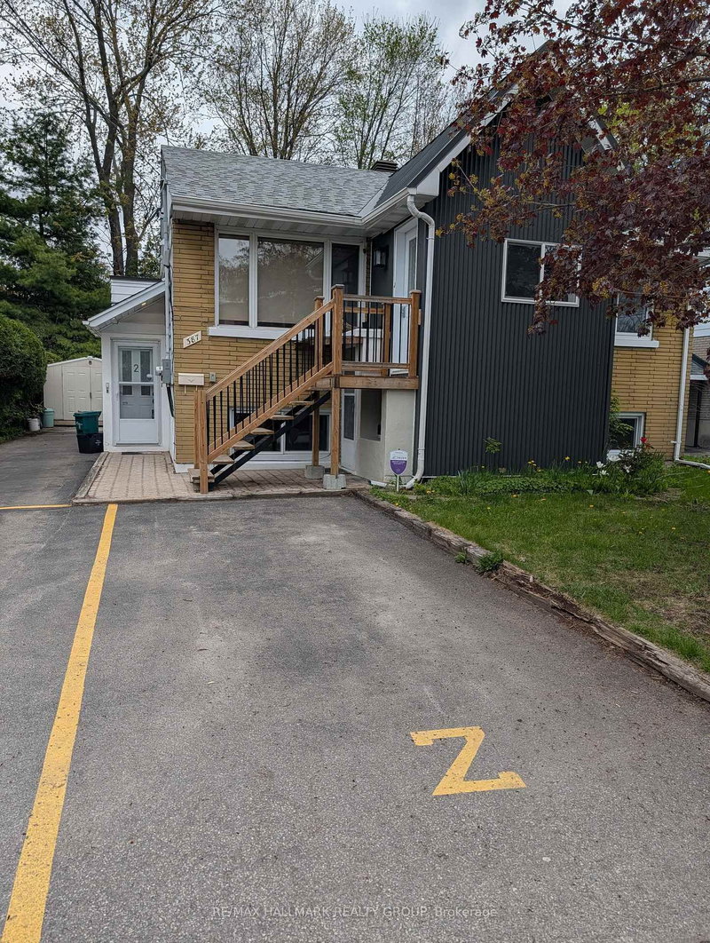 home for lease on 387 St Denis Street