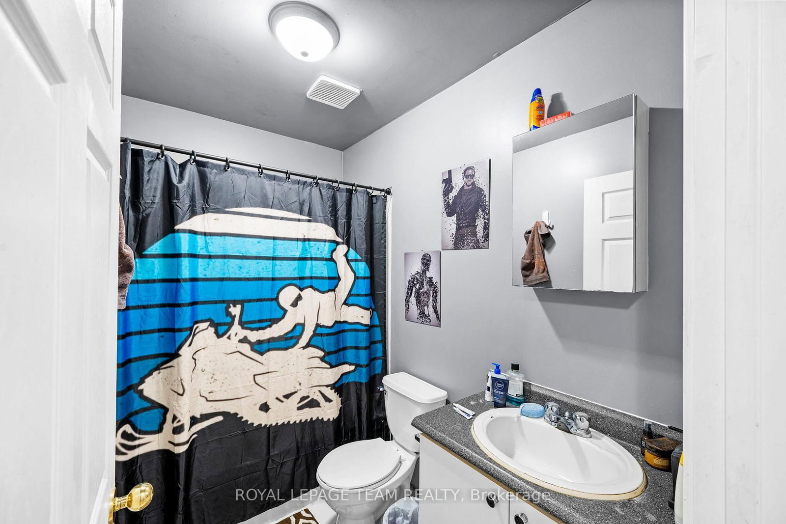 58 Beverley Avenue • Ottawa, ON photo 15