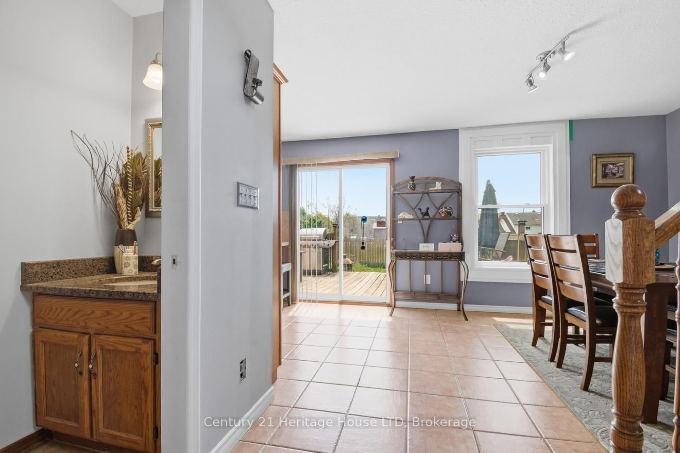 6864 Sunrise Court • Niagara Falls, ON photo 17