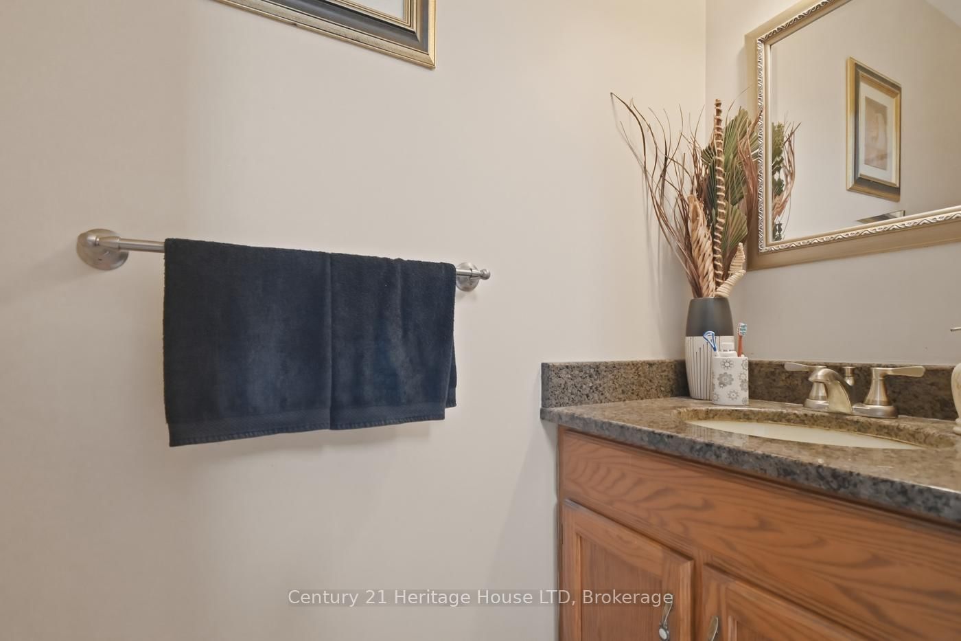 6864 Sunrise Court • Niagara Falls, ON photo 18