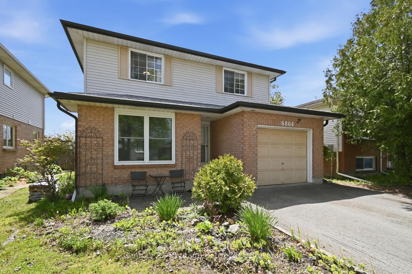 6864 Sunrise Court • Niagara Falls, ON photo 6