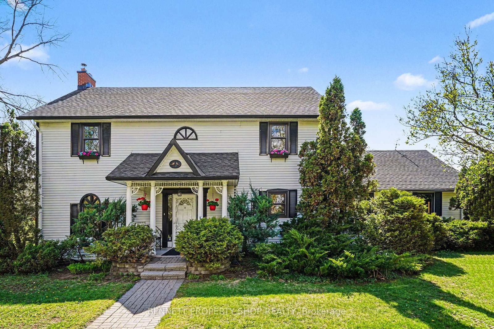 5696 Manotick Main Street • Manotick, ON photo 1