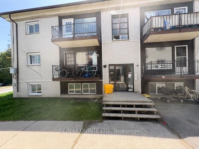 home for lease on 2-172 Queen Street