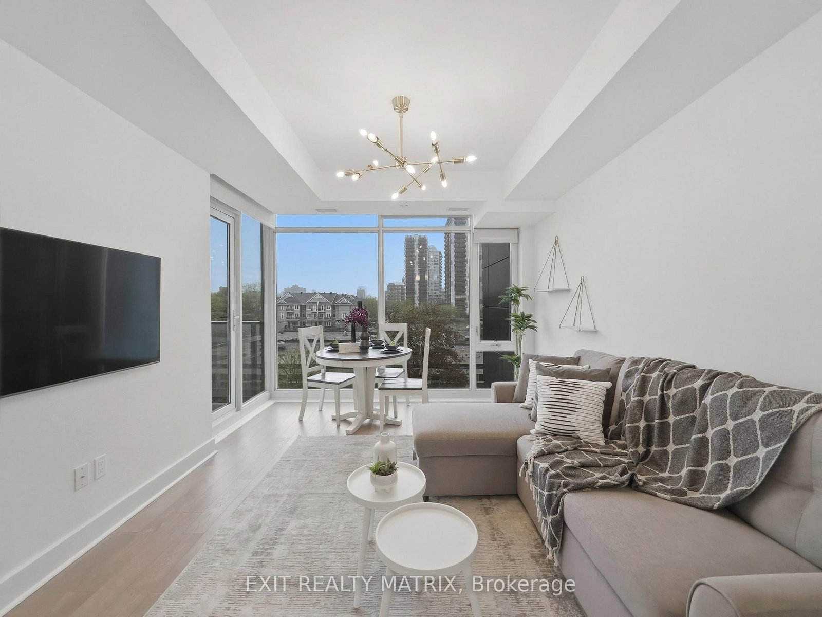 255 Bay Street, Unit 513 - Photo 14