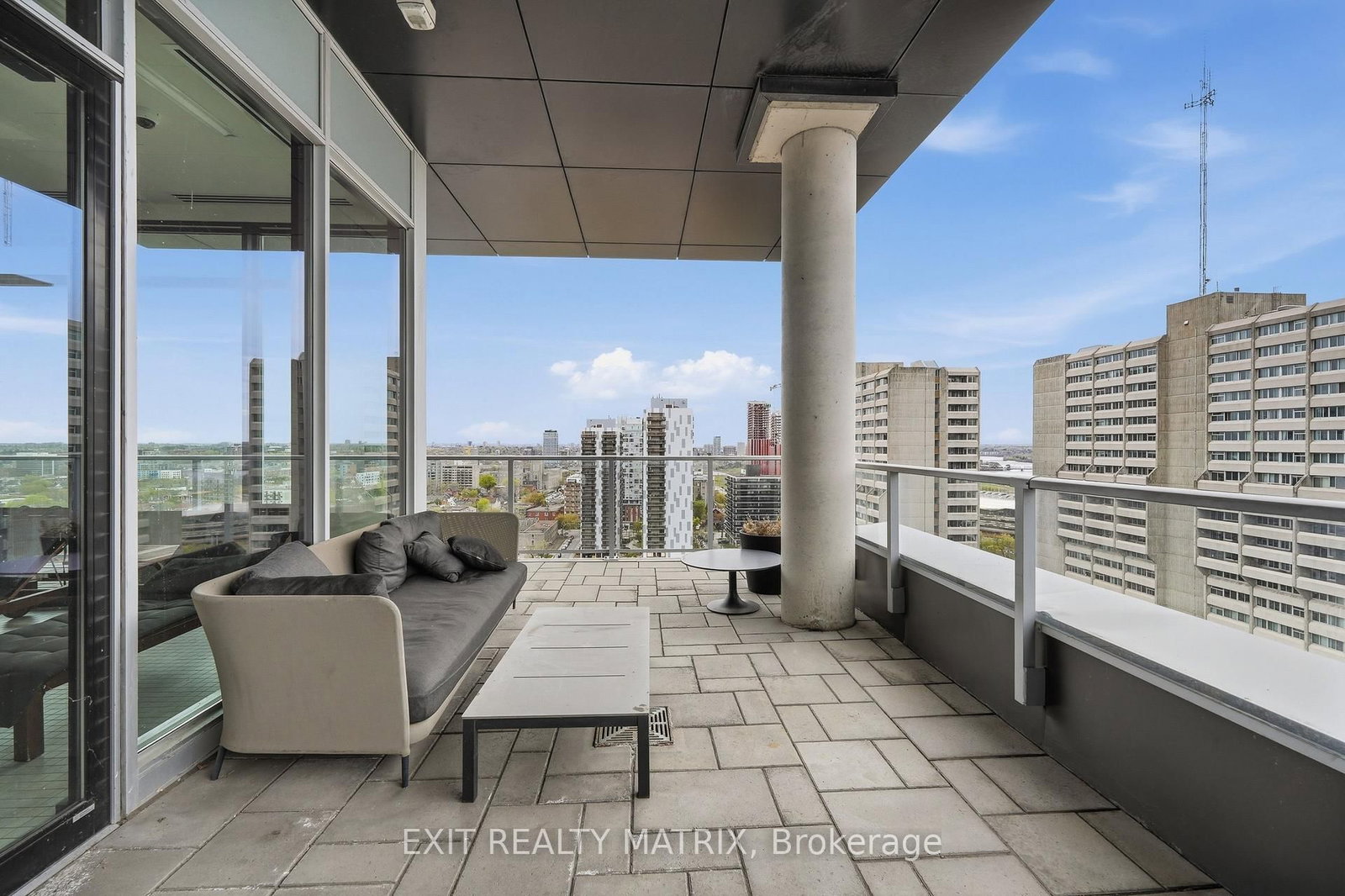 255 Bay Street, Unit 513 - Photo 38