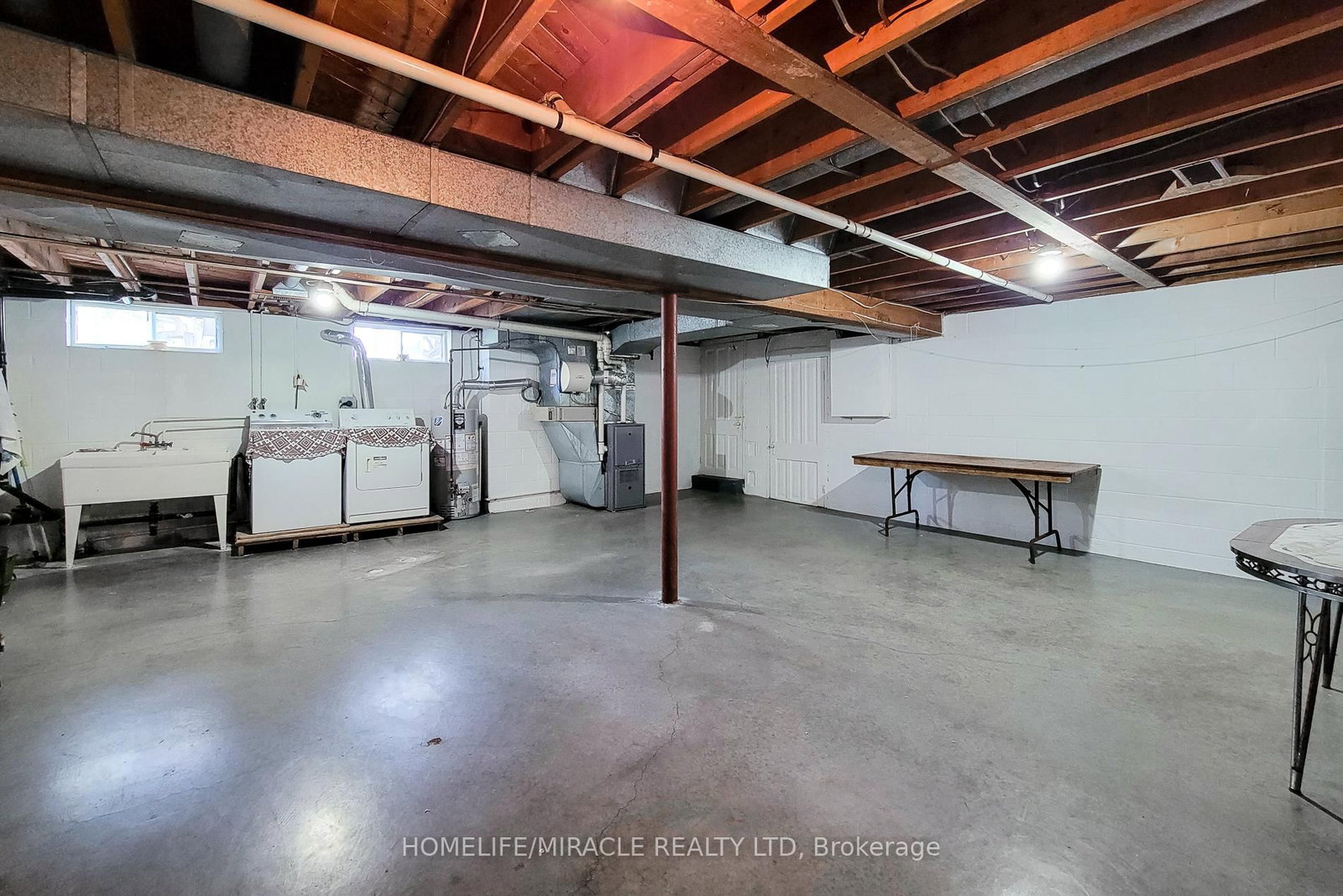 Listing Image 49