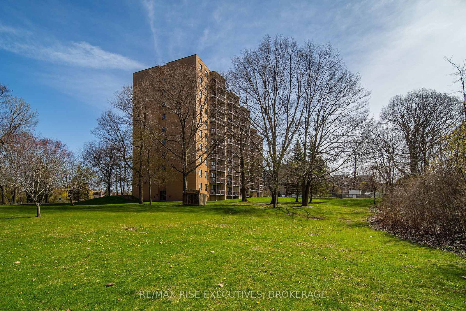 66 Greenview Drive, Unit 710 - Photo 33
